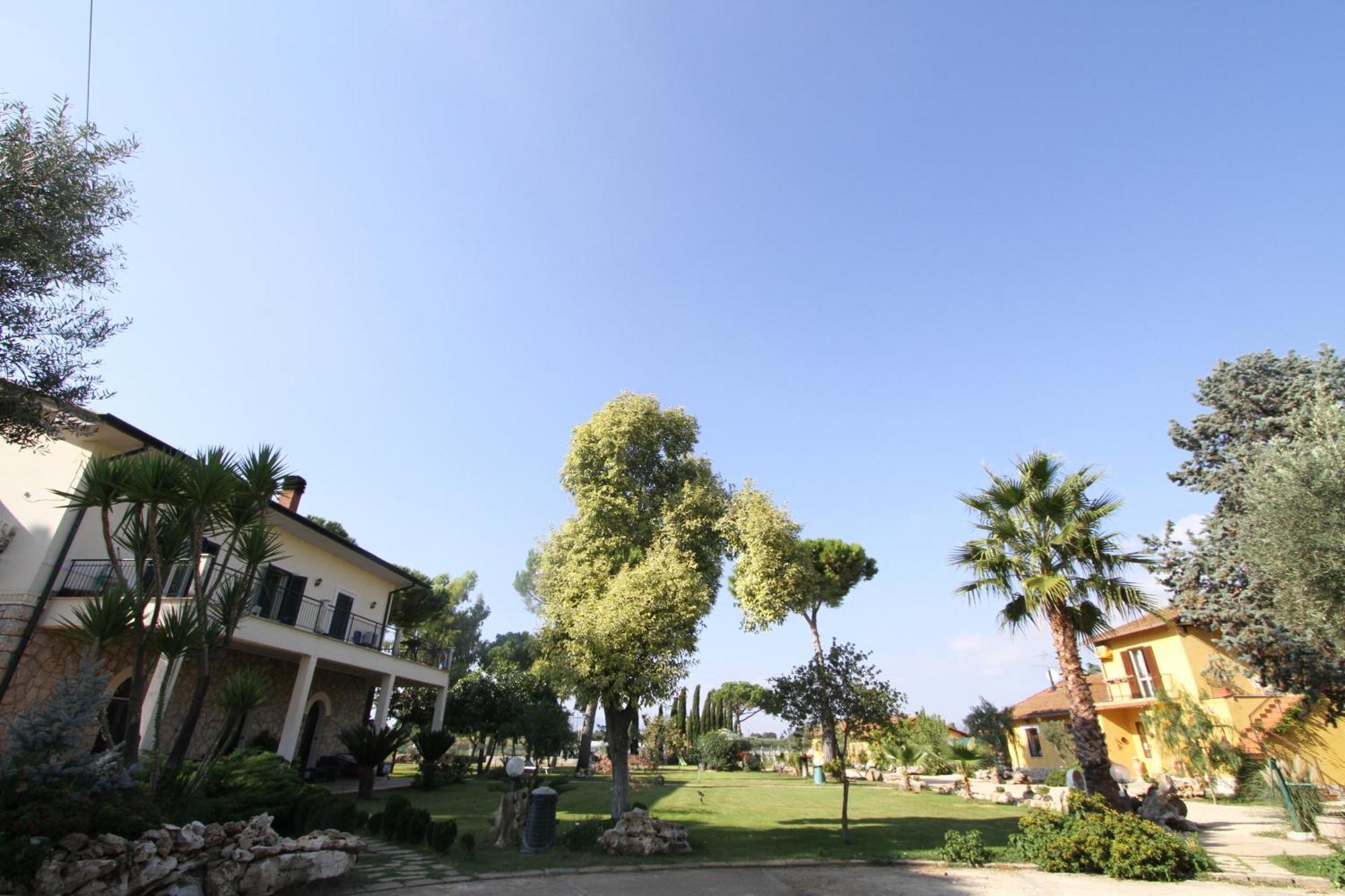 Agriturismo Ali E Radici Cisterna di Latina Exterior foto